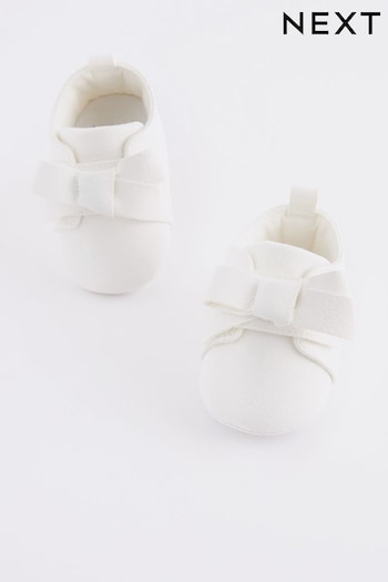 White Baby Bow Trainers (0-24mths) (324821) | £7