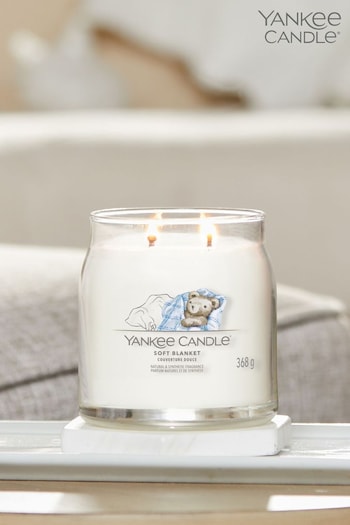 Yankee Candle White Signature Medium Jar Scented Candle Soft Blanket (328166) | £25