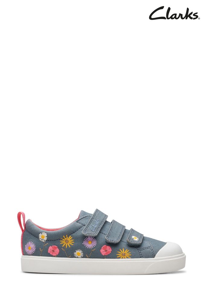 Clarks girls canvas shoes deals