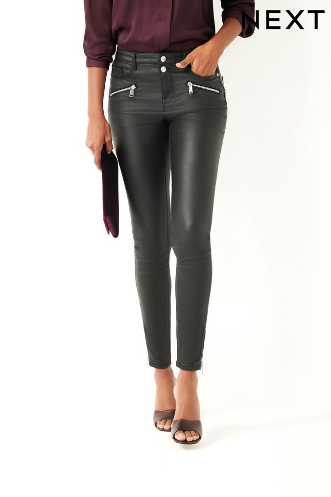 ArvindShops Buy Newborn Boys Older Girls Women s Younger Boys Coated Jeans Online Vero Moda Tall Joana Mom jeans neri