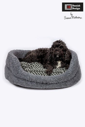 Danish Designs Charcoal Fleece Arrows Slumber Dog Bed (378979) | £53 - £99