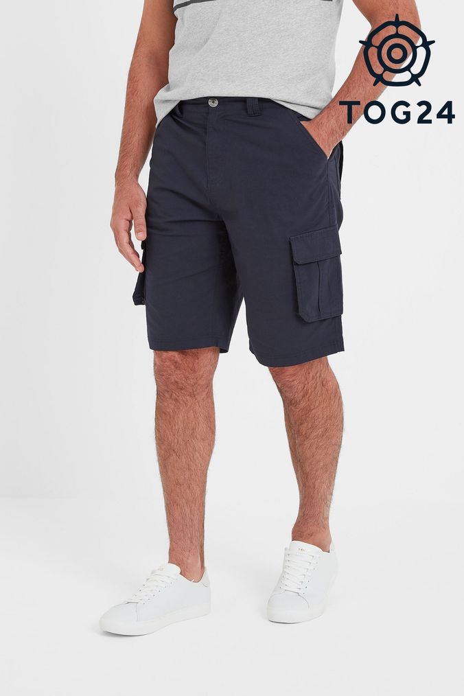 Shorts for tall hot sale thin guys