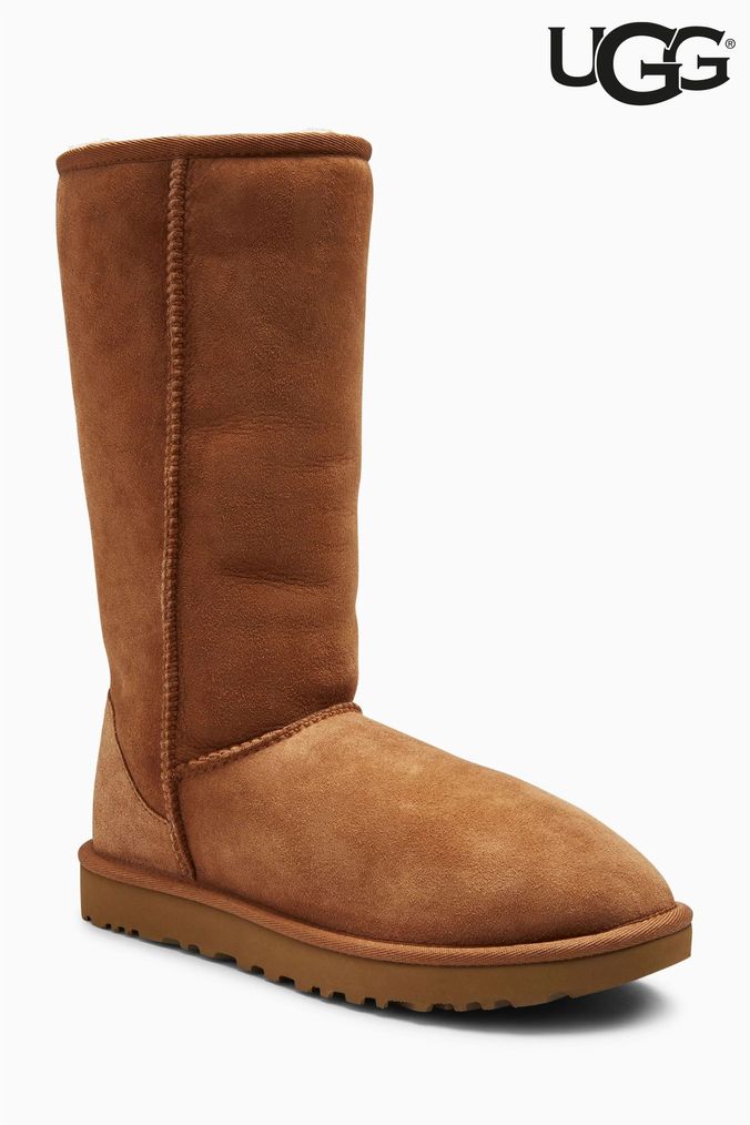 Mid shop calf uggs