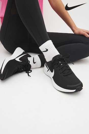 Nike Black/White Revolution 7 Road Running Trainers (450661) | £60