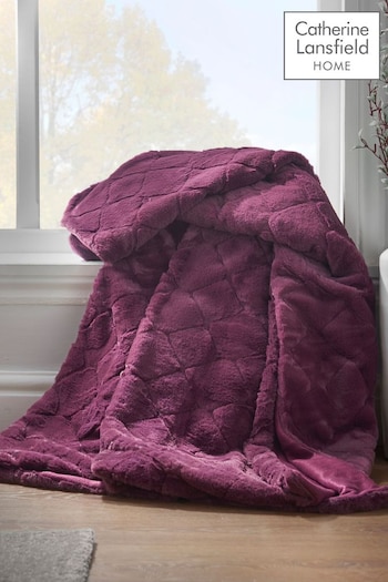Catherine Lansfield Purple Cosy and Soft Diamond Fleece Throw (468644) | £25