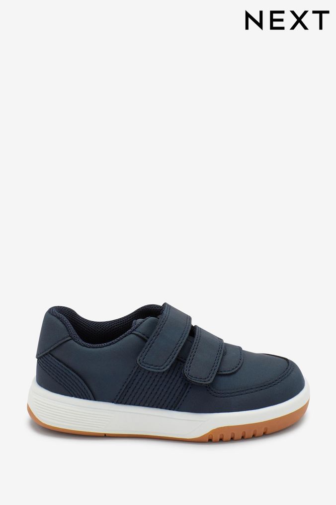 Wide fit junior discount trainers