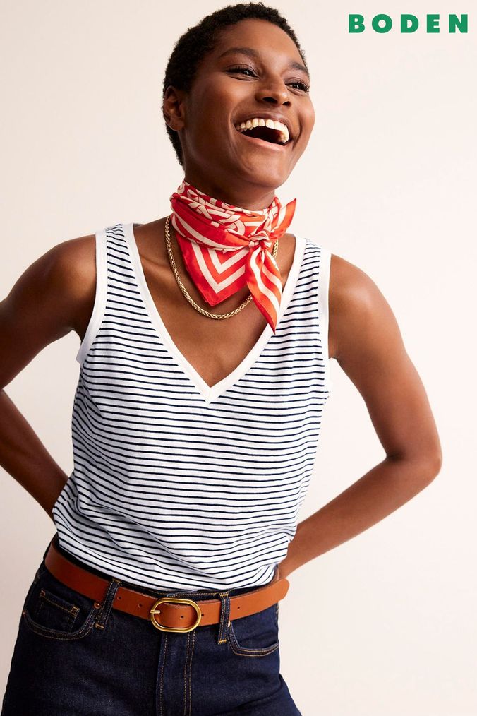 Boden ladies hot sale scarves