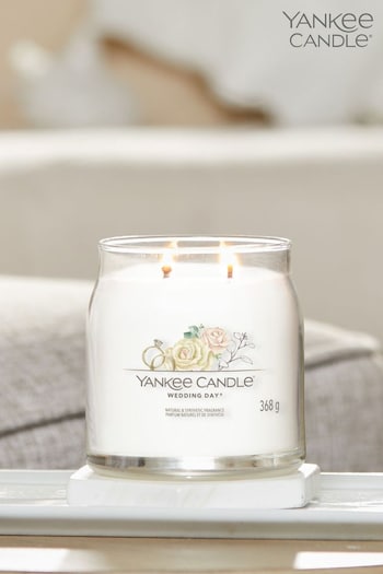 Yankee Candle White Signature Medium Jar Scented Candle Wedding Day (522474) | £25