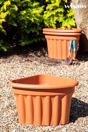 Wham Set of 3 Brown Garden Vista 49cm Plastic Corner Planters (554030) | £30