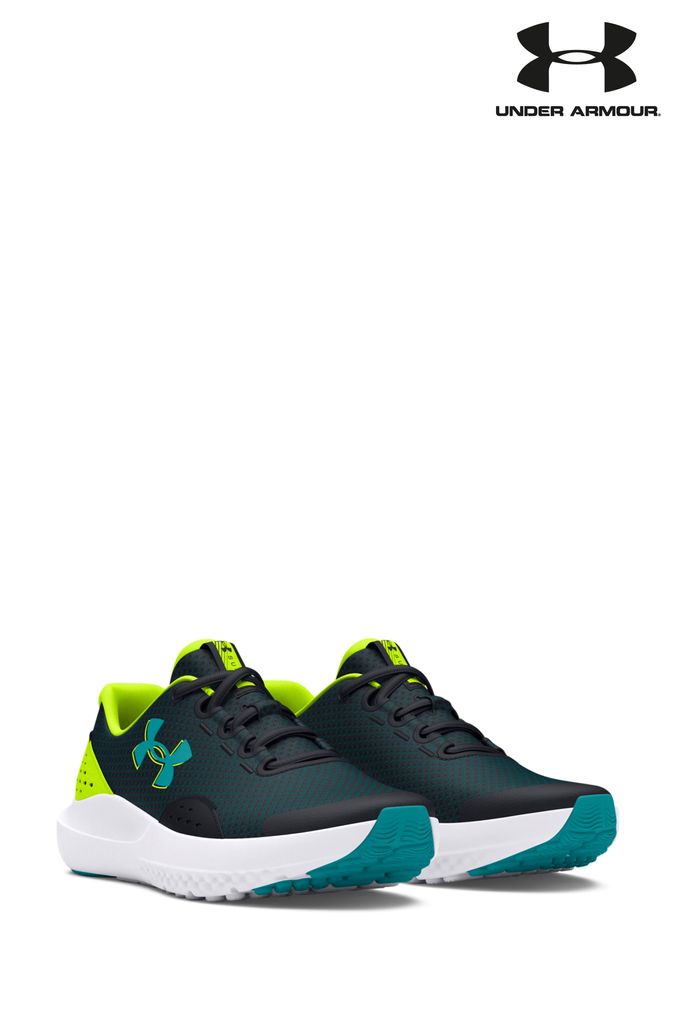 Under armour girls trainers top