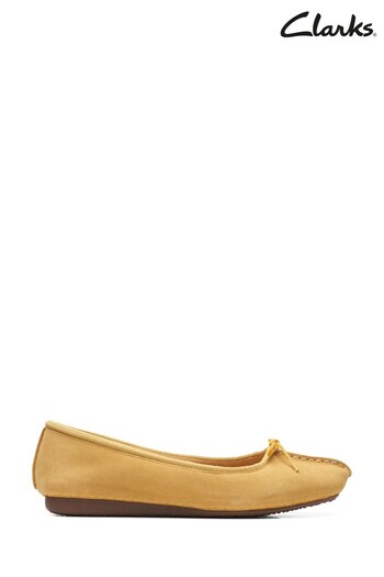 Clarks Yellow Suede Freckle Ice ony7 Shoes (574225) | £60
