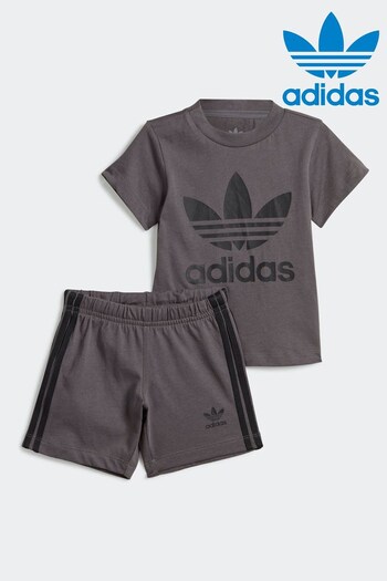 adidas estilo Originals Infant Grey T-Shirt and Shorts Set (584603) | £25