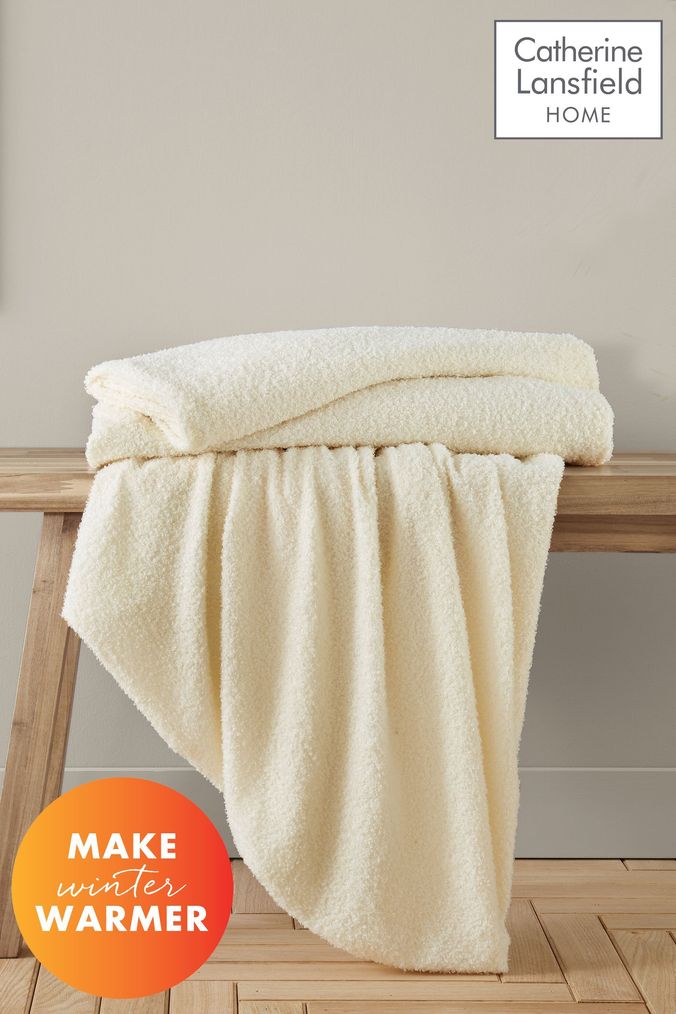 Catherine Lansfield Cream Cosy Boucle Soft and Warm Throw (596465) | £30