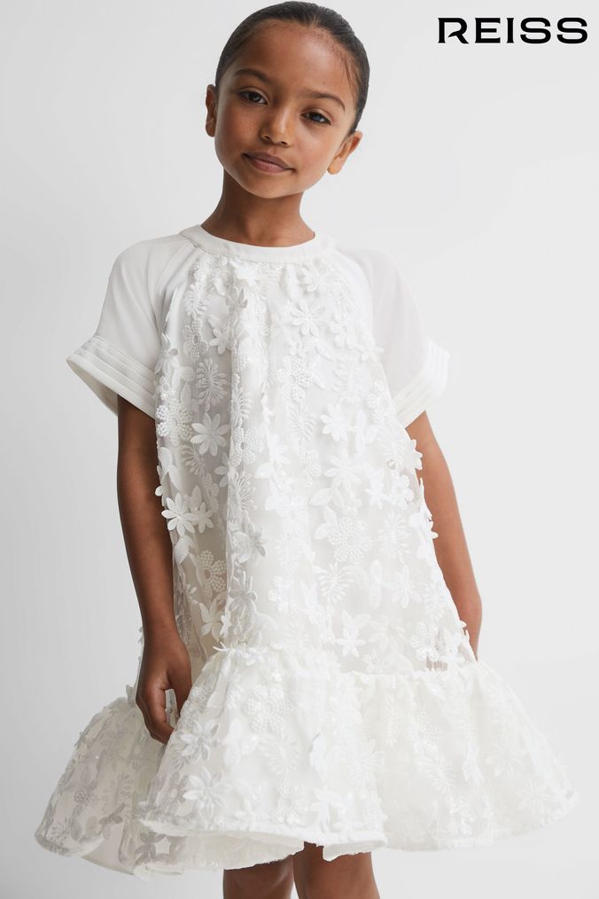 Short sleeve deals junior dresses