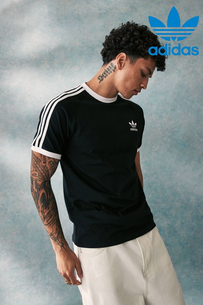 Adidas t hotsell shirt originals