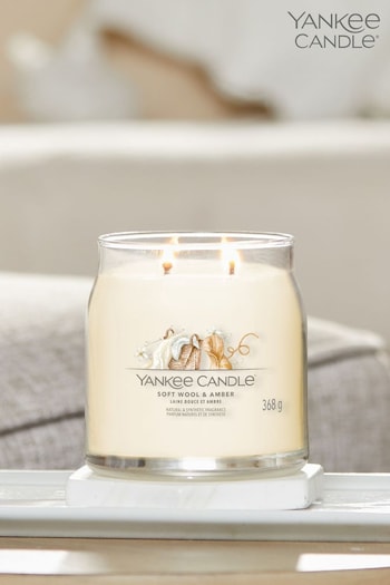 Yankee Candle White Signature Medium Jar Scented Candle Soft Wool Amber (646194) | £25