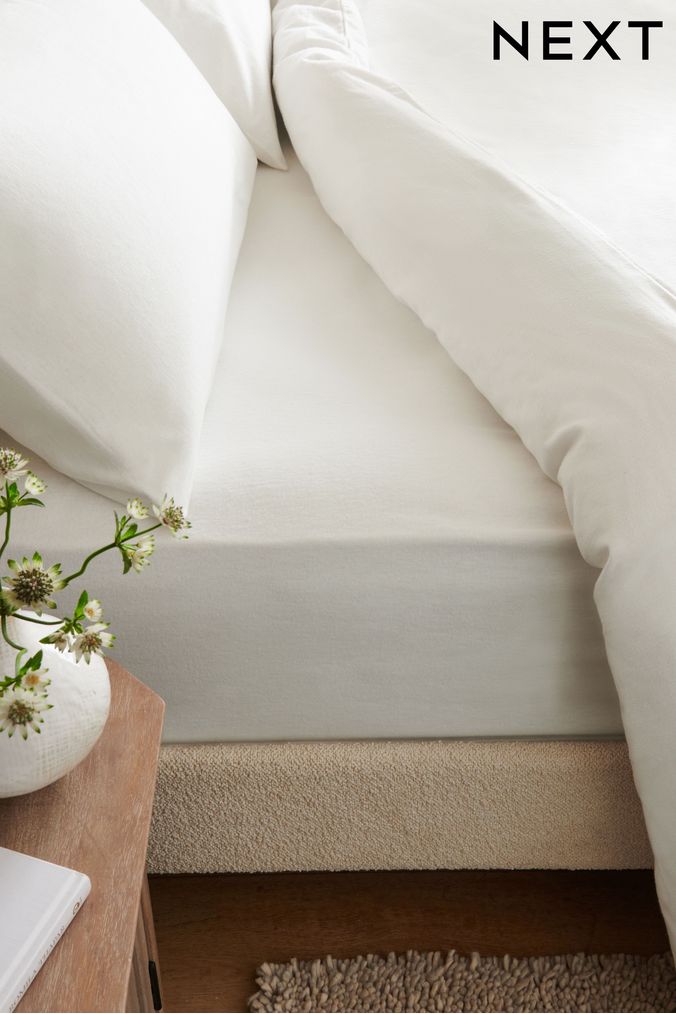 Plain bed sheets with printed pillow covers sale