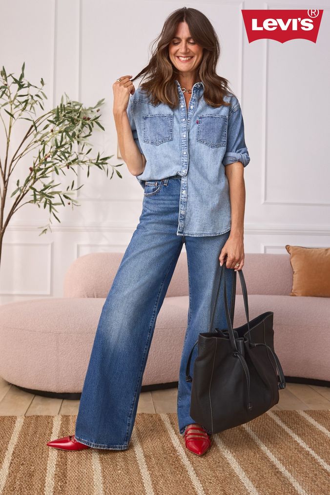 Women s Levis Tops Graphic Tops Long Short Sleeve Tops Next UK