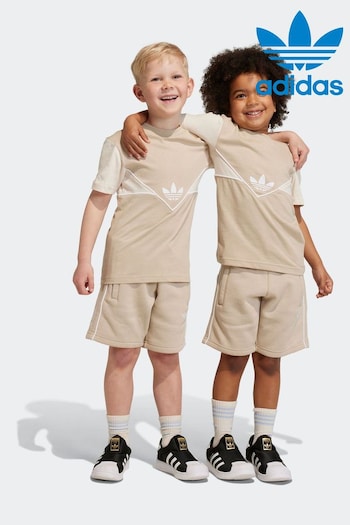 adidas Originals Adicolor T-Shirt and Shorts VERSACE Set (655744) | £35