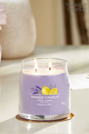 Yankee Candle Purple Signature Medium Jar Scented Candle Lemon Lavender (661324) | £25