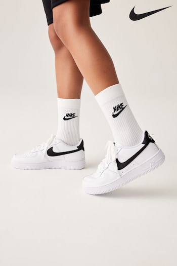 Nike lax White/Black Air Force 1 Youth Trainers (678204) | £75