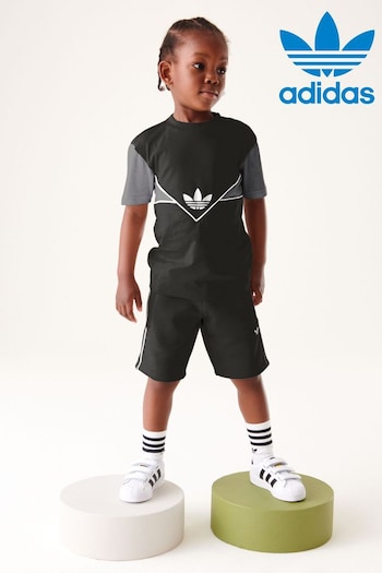 adidas Originals Adicolor T-Shirt and Shorts Set (687844) | £35