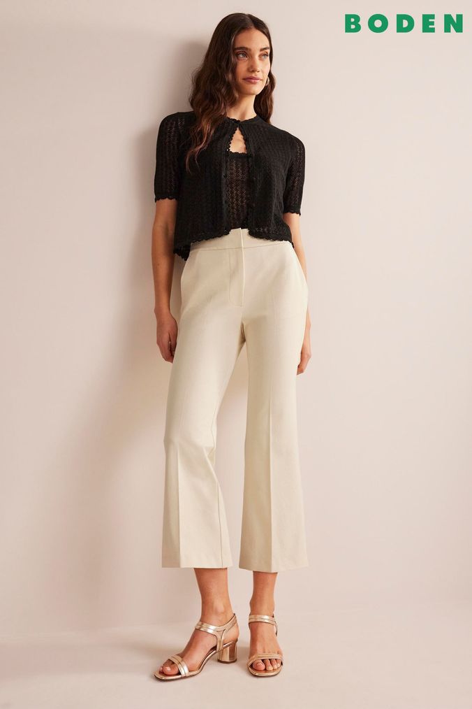 Vince flaredhem Cropped Trousers  Farfetch