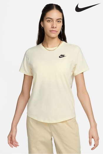 Nike branco Club Essentials T-Shirt (700241) | £23