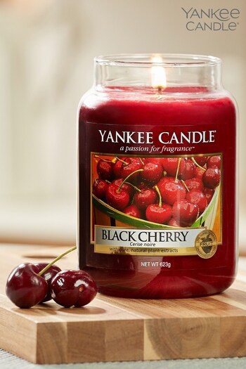 Yankee Candle Red Classic Large Black Cherry Scented Candle (730262) | £25