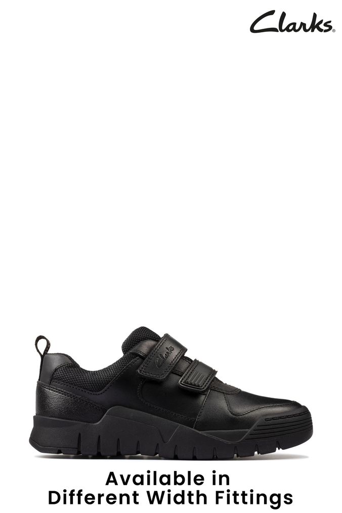 Clarks narrow discount fit