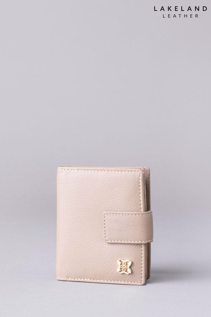 Small shop purses next