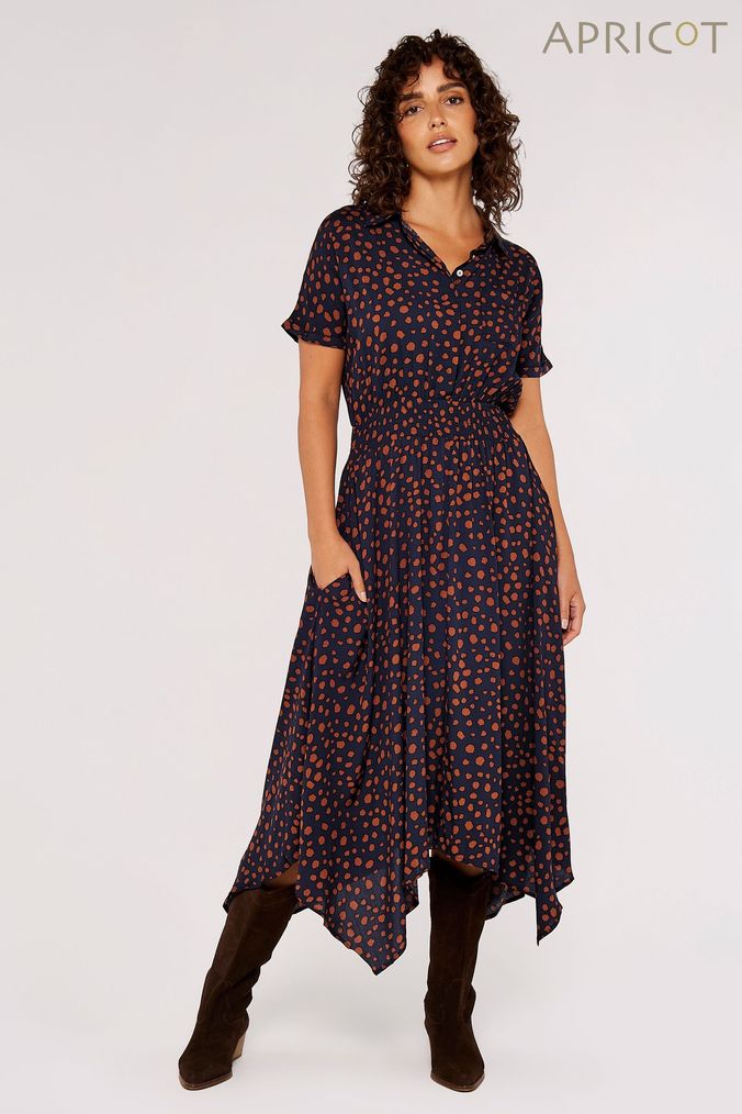 Spotty dress shop next