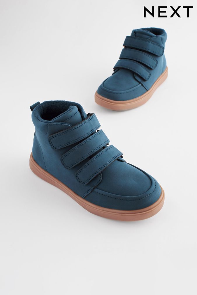 Boys best sale blue boots