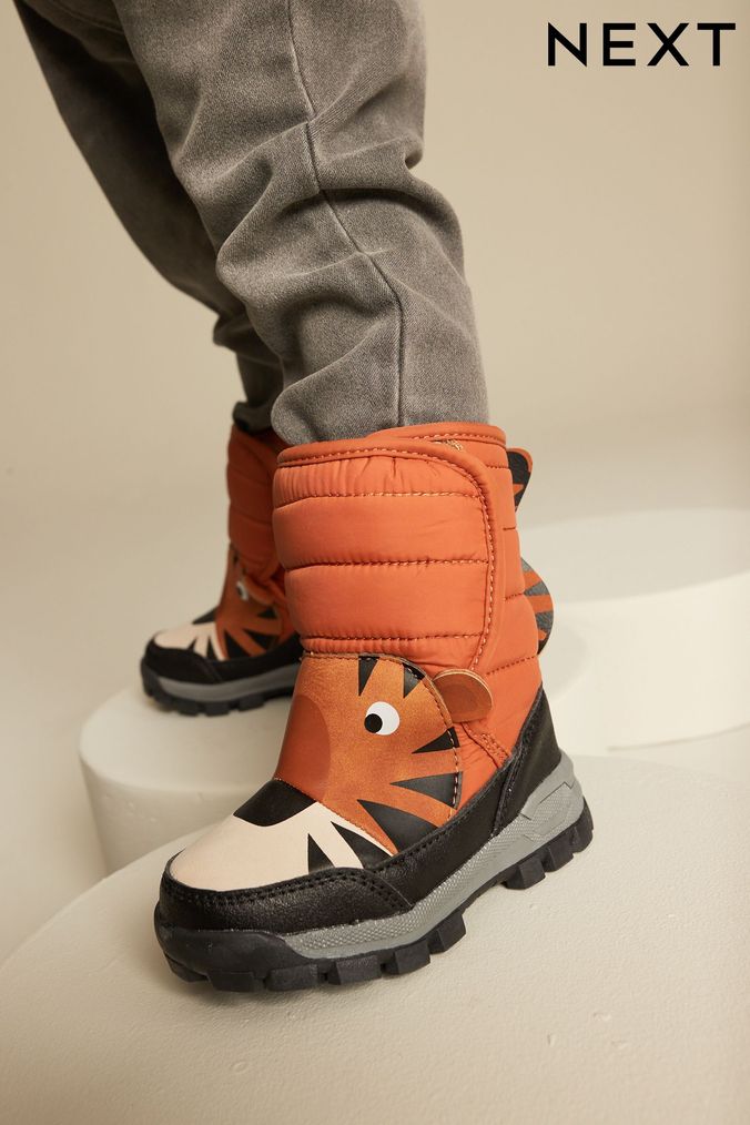 Boys character outlet snow boots