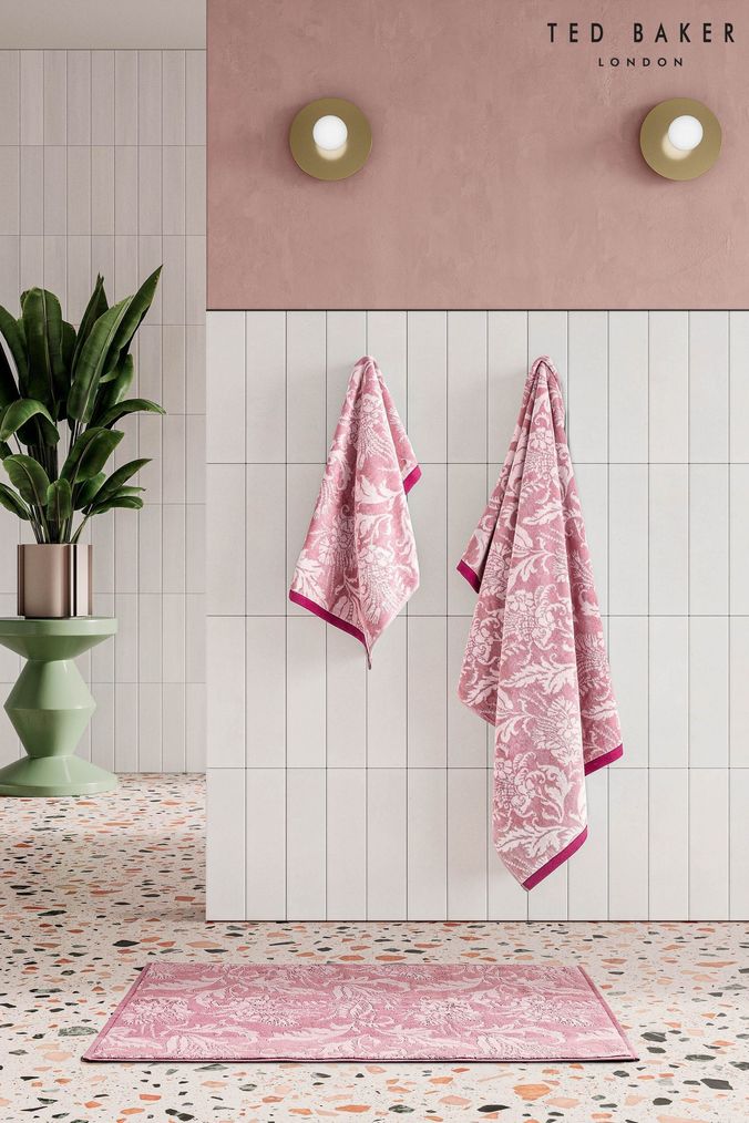 Pink floral towels outlet