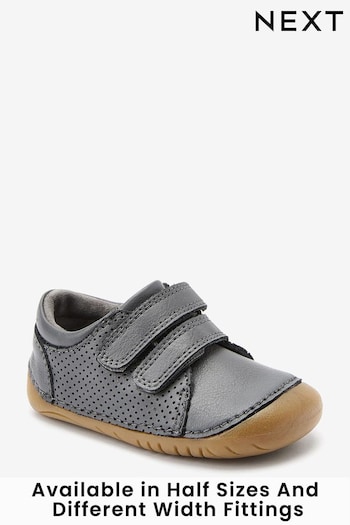 Grey Standard Fit (F) Crawler Shoes Levis (859071) | £24