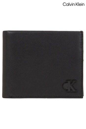 Calvin Klein Logo Hardware Wallet (859975) | £65