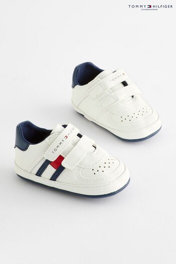 Tommy zwart Hilfiger Kids Flag Low Cut Velcro White Shoes (870873) | £42
