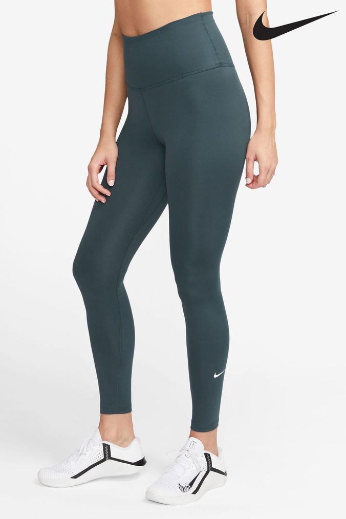 Nike womens hotsell gym wear uk