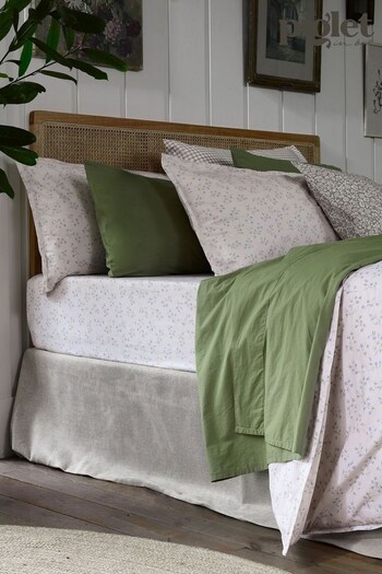 Piglet in Bed Green Set of 2 100% Cotton Pillowcases (896795) | £35