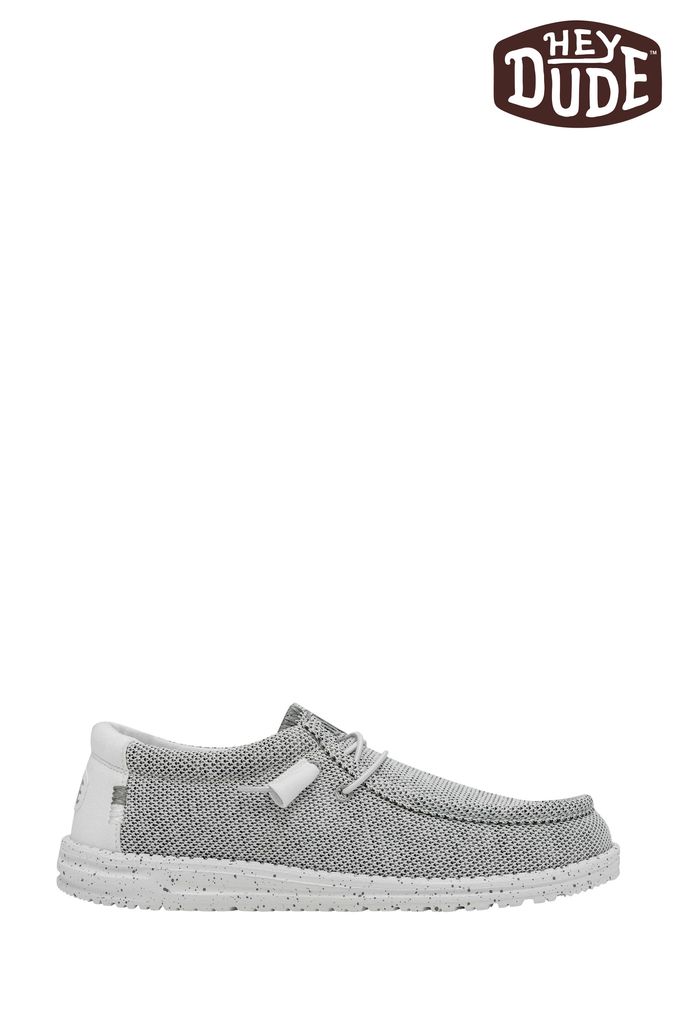 Mens white shoes outlet near me