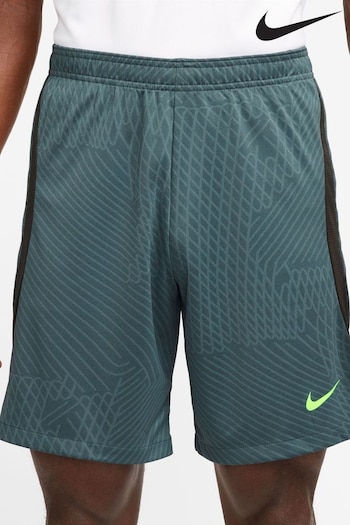 Nike Green Dri-FIT Strike Training Shorts (912560) | £38