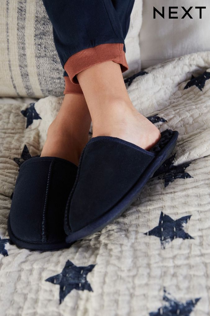 Older boys slippers size hot sale 5