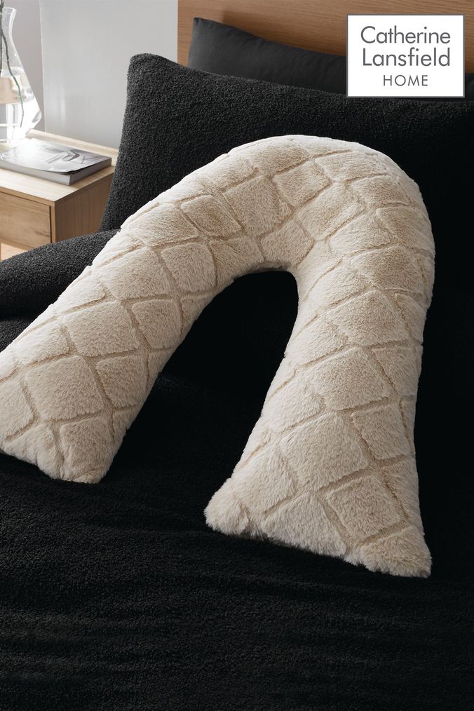 Pillow v hot sale