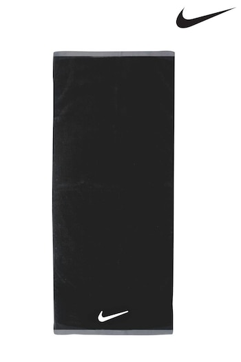 Nike Black Fundamental Training Towel (939446) | £28