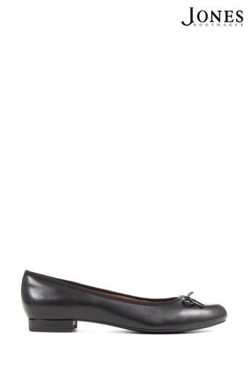 Jones Bootmaker Cream Soleil Leather Low Ballet Shoes (945012) | £89