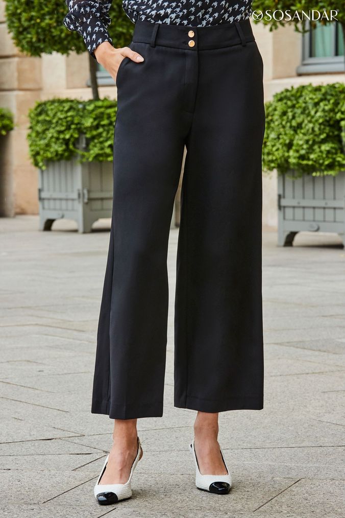 Black culotte pants top