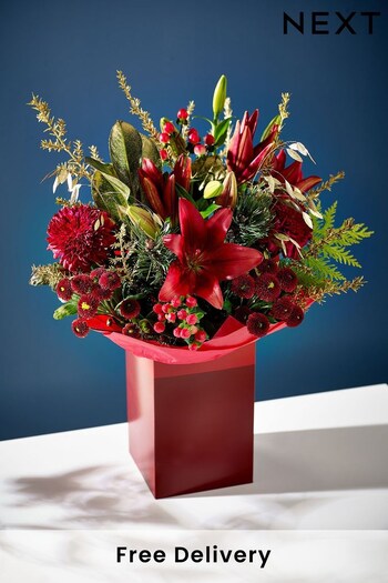 Red Luxury Fresh Flower Bouquet in Gift Bag (993834) | £40