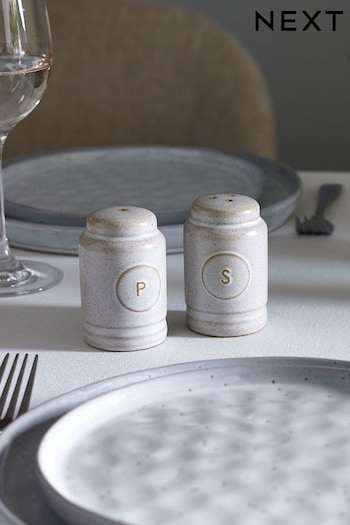 Set of 2 Cream Salt and Pepper Shakers (A27891) | £10
