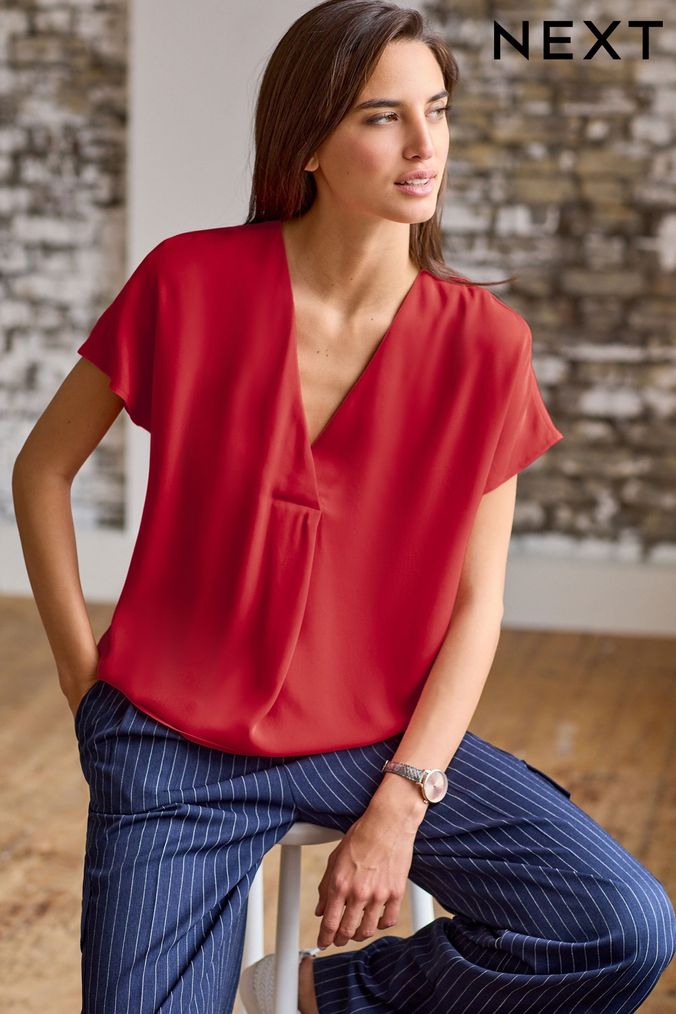 Ladies red casual tops online